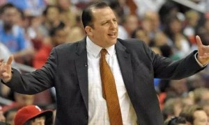 原创 
            德安东尼下课?被淘汰后,火箭乱成一锅粥了!