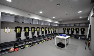 被欺负了!热刺利物浦对调决赛更衣室 天壤之别