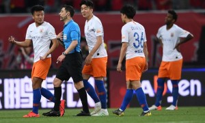 原创 
            绝杀球被判越位,山东鲁能最后时刻功亏一篑被上海上港点球绝杀