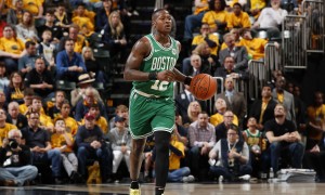 原创 
            一喜一忧!欧文难联手詹皇绿军还有机会,2东决功臣已有对手要抢