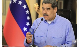 委内瑞拉海岸防御演习对抗美国恐吓,马杜罗用英语向美喊话:“不要发动疯狂的战争!”