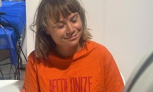 以色列外交部:“环保少女”通贝里和其他170名活动人士已被驱逐出境