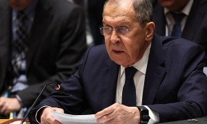 俄外长:美国施压印度停购俄石油是为了推销自家能源