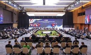 气笑了!日本外务省泼脏水:利用美国关税,中方假装维护自由贸易